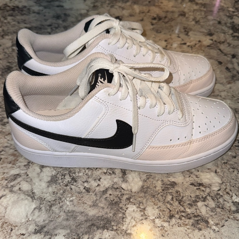 Nike Court Vision
